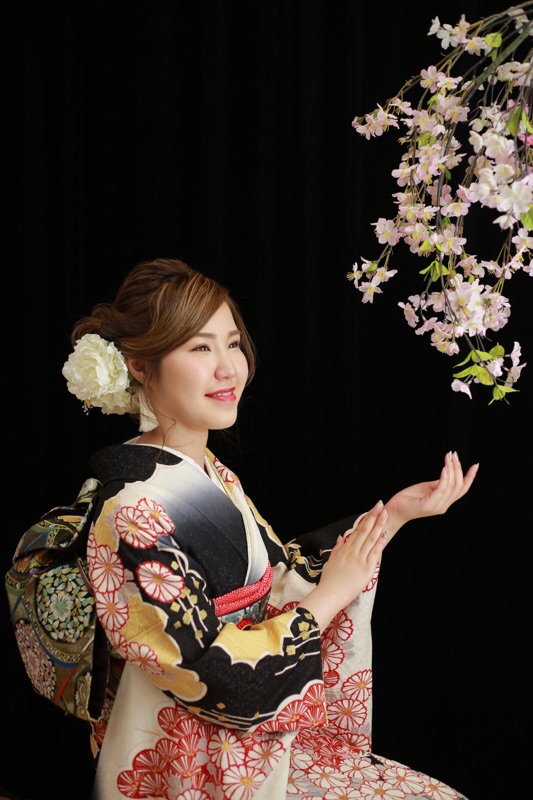 お振袖がお嬢様のイメージにピッタリ！