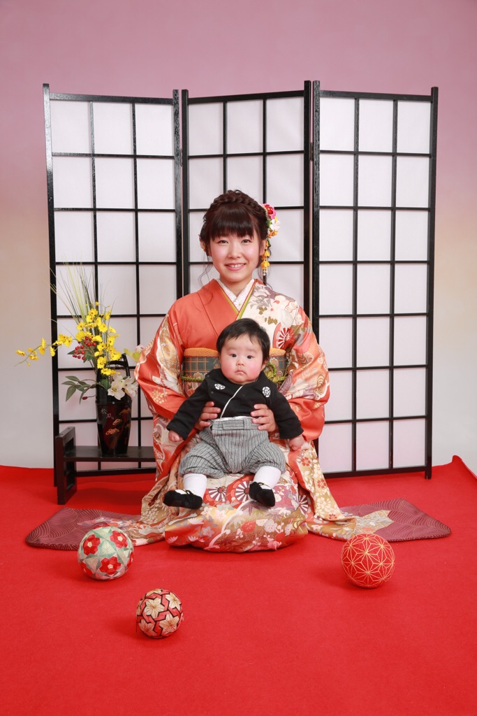 息子くんも着物きて一緒に撮影♡