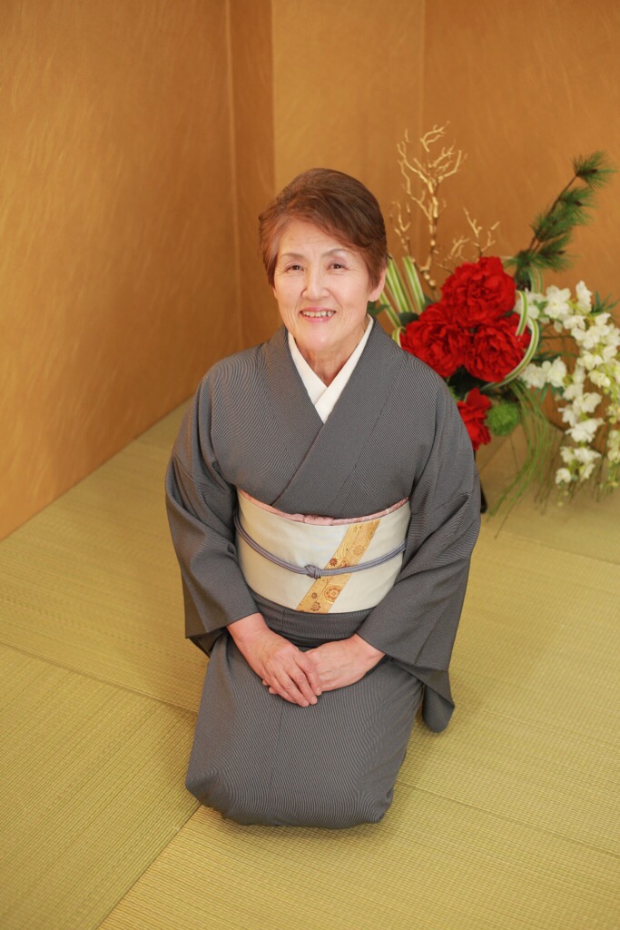 華姿着付け教室の生徒さまが記念撮影に来てくださいました♡