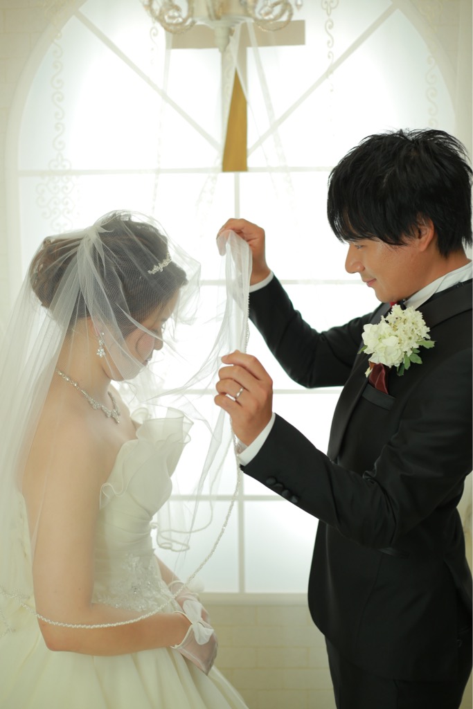 新婚旅行の準備も楽しみながらされているお二人♡